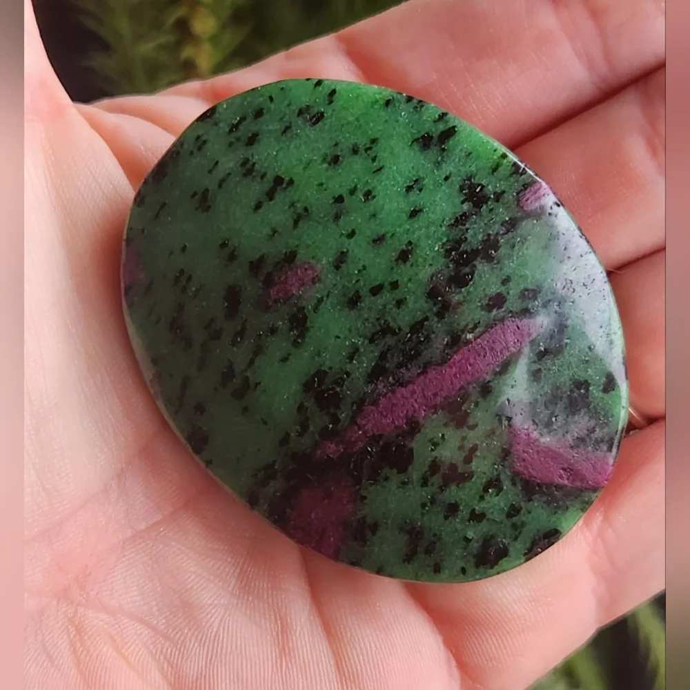 ✨ Ruby in Zoisite Palm Stone | Natural Healing Crystal | Heart & Vitality ✨ - Picture 4 of 6